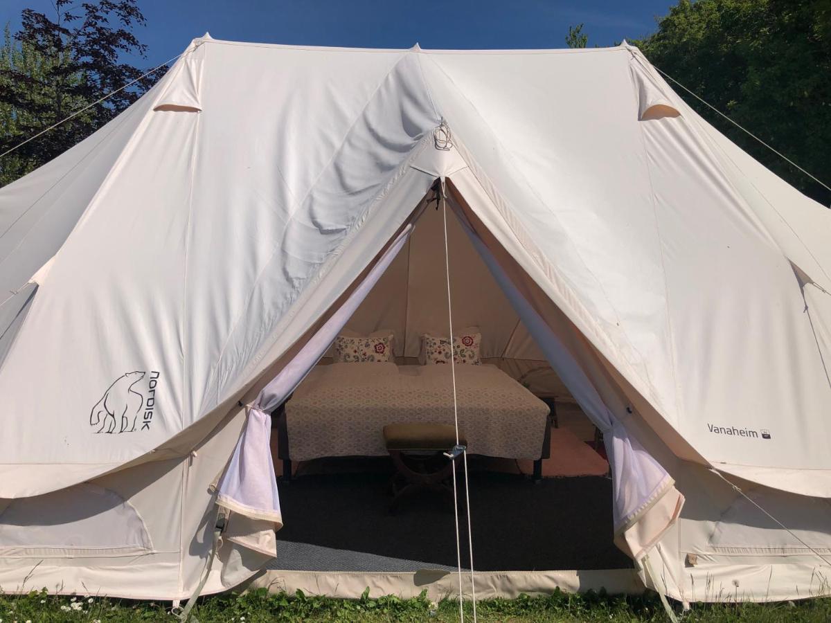 Helles Have Glamping Hotel Стай Екстериор снимка